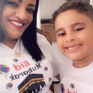 Meet your Posher, Amira